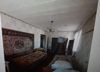 Продажа трехкомнатной квартиры, 64 м2, поселок городского типа Джалиль, улица Ахмадиева, 16