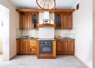 Продам 3-ком. квартиру, 88.5 м2, Санкт-Петербург, улица Савушкина, 115к4, метро Старая Деревня