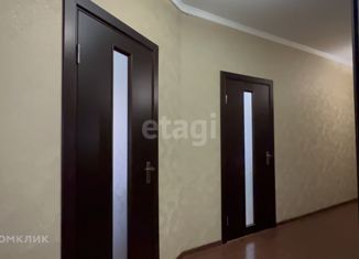 Продаю трехкомнатную квартиру, 89 м2, Карачаево-Черкесия, Международная улица, 8Б
