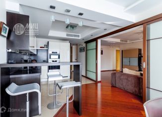 Продам 3-комнатную квартиру, 110 м2, Москва, бульвар Генерала Карбышева, 16, бульвар Генерала Карбышева