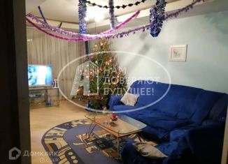 Продажа 4-ком. квартиры, 98 м2, Добрянка, Советская улица, 76