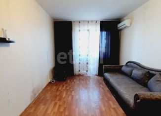 Продам 1-комнатную квартиру, 35.9 м2, Курск, проспект Вячеслава Клыкова, 49