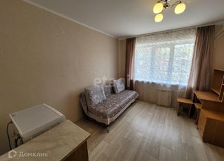 Сдается 1-ком. квартира, 17 м2, Владивосток, улица Морозова, 7, Фрунзенский район