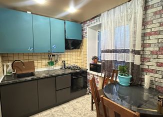 Продам 2-комнатную квартиру, 45 м2, Челябинская область, проспект Славы, 25А
