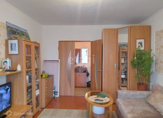 Продаю 3-ком. квартиру, 63.4 м2, Боровичи, Ленинградская улица, 12