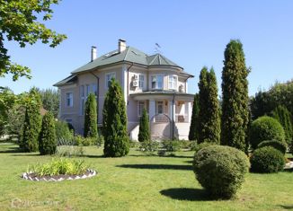 Сдам дом, 500 м2, деревня Ларюшино