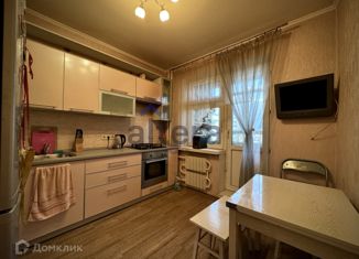 3-комнатная квартира в аренду, 68 м2, Казань, улица Четаева, 66