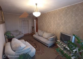 Продается 3-комнатная квартира, 60.7 м2, Новосибирск, метро Золотая Нива, улица Федосеева, 32