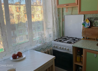 Продаю 2-комнатную квартиру, 42 м2, поселок городского типа Сусанино, улица Леонова, 8