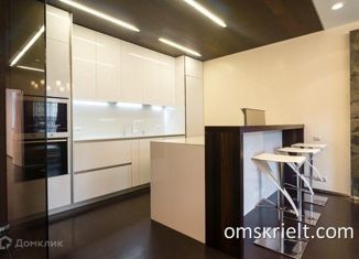 Аренда 3-ком. квартиры, 140 м2, Омск, улица Шукшина, 3