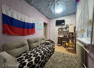 Продается 3-комнатная квартира, 51.6 м2, Кировская область, улица МОПРа, 3А