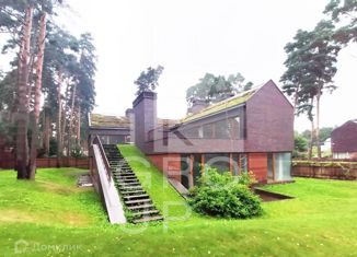 Продаю дом, 880 м2, коттеджный поселок Любушкин Хутор