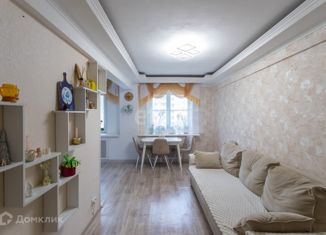 Продам 3-комнатную квартиру, 61 м2, Тюменская область, 4-й микрорайон, 38А