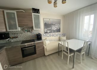 Продаю двухкомнатную квартиру, 53.8 м2, Нижний Новгород, Волжская набережная, 12, микрорайон Мещерское Озеро