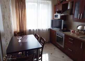 Сдам в аренду двухкомнатную квартиру, 45.5 м2, Санкт-Петербург, Богатырский проспект, 7А, метро Пионерская