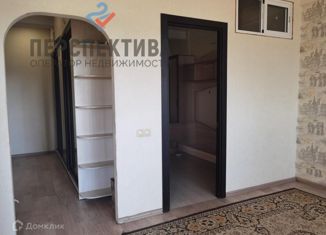 2-ком. квартира на продажу, 42 м2, деревня Кабицыно, микрорайон Молодёжный, 11