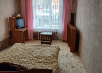Продается двухкомнатная квартира, 63 м2, посёлок городского типа Вахруши, улица Ленина, 18