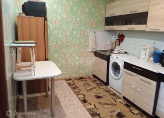 Сдам в аренду комнату, 43 м2, Тобольск, микрорайон Менделеево, 12
