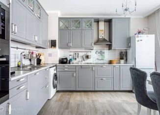 Продаю 2-ком. квартиру, 70.8 м2, Пушкин, Анциферовская улица, 9