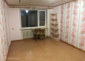 Продажа двухкомнатной квартиры, 54 м2, посёлок городского типа Мирный, Школьная улица, 13