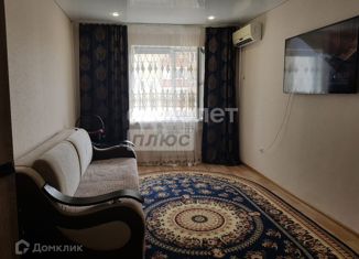 Продается 2-ком. квартира, 50.5 м2, Астраханская область, улица Бабаевского, 1к1