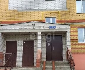 Продаю 1-комнатную квартиру, 40 м2, Йошкар-Ола, улица Васильева, 8Б, микрорайон 9Б