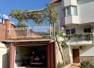 Продаю дом, 280 м2, село Хлебороб, улица Володарского