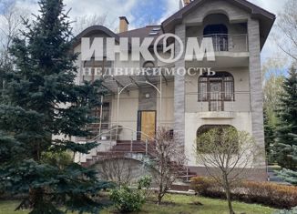Продам дом, 400 м2, Москва