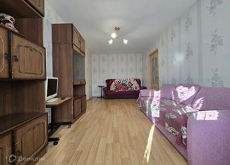 Сдам в аренду 2-ком. квартиру, 46 м2, Обнинск, улица имени Маршала Жукова, 3