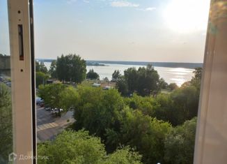 Сдача в аренду 2-ком. квартиры, 42 м2, Конаково, улица Набережная Волги, 36