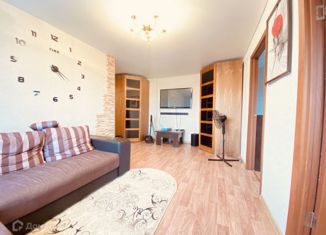 Продаю 4-комнатную квартиру, 60.2 м2, Донской, Октябрьская улица, 126