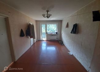 Продается 4-комнатная квартира, 60.7 м2, Междуреченск, улица Широкий Лог, 48А