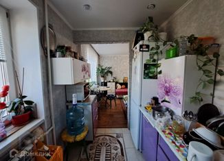 Двухкомнатная квартира на продажу, 47.4 м2, посёлок городского типа Новоозёрное, улица Героев-Десантников, 6