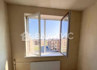 Продаю 3-ком. квартиру, 65.79 м2, деревня Скотное, Вересковая улица, 5к2