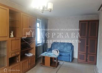 Продаю 1-ком. квартиру, 30 м2, Кемерово, улица Сибиряков-Гвардейцев, 308