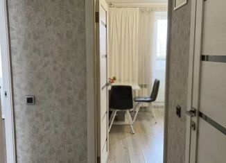 Продаю 1-ком. квартиру, 36 м2, село Мариинский, Хвойная улица, 8