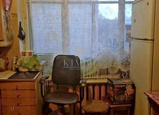 Продам трехкомнатную квартиру, 78 м2, Санкт-Петербург, 14-я линия Васильевского острова, 71, 14-я линия Васильевского острова