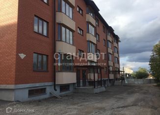 Продам 2-ком. квартиру, 82 м2, станица Ессентукская, Высотная улица, 1