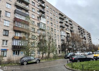 Продаю 2-комнатную квартиру, 45.5 м2, Санкт-Петербург, улица Белы Куна, 5, метро Международная