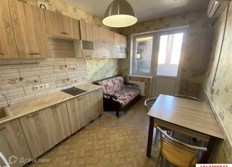 Продаю однокомнатную квартиру, 35 м2, посёлок Новая Адыгея, Бжегокайская улица, 31/1к1