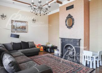 Сдается в аренду дом, 310 м2, Москва, Солнечная улица, 38