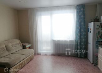 Сдам в аренду 2-комнатную квартиру, 46 м2, Челябинская область, улица Александра Шмакова, 42