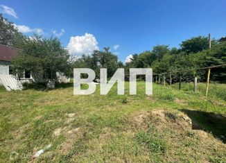 Продам дом, 100 м2, поселок городского типа Гирей, улица Ватутина, 6