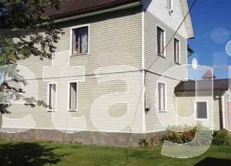 Продам дом, 250 м2, деревня Бор