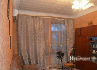 Продам 3-комнатную квартиру, 71 м2, Каменск-Шахтинский, Больничная улица, 4