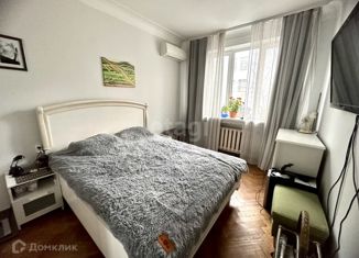 Продается трехкомнатная квартира, 55.3 м2, Москва, Чистопрудный бульвар, 12к2, метро Чистые пруды