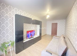 Однокомнатная квартира на продажу, 45 м2, Лакинск, Майская улица, 7