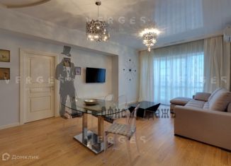 Сдаю в аренду 3-ком. квартиру, 127 м2, Москва, Нежинская улица, 1к1, метро Славянский бульвар