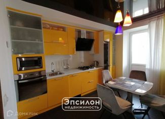 Продается 2-комнатная квартира, 67 м2, Курск, улица Каширцева, 4