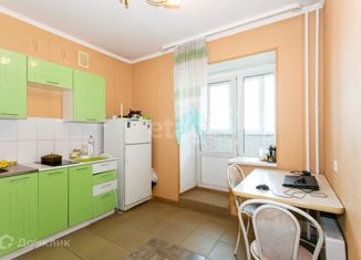 Продам 1-комнатную квартиру, 38 м2, Новосибирск, улица Сержанта Коротаева, 1